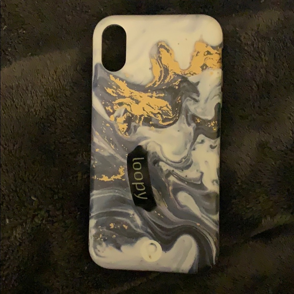 iPhone XR loopy case